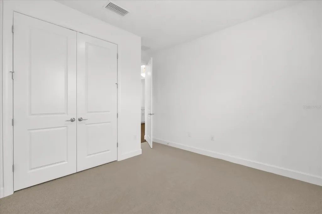 4246 Barbuda Lane Kissimmee FL 34758