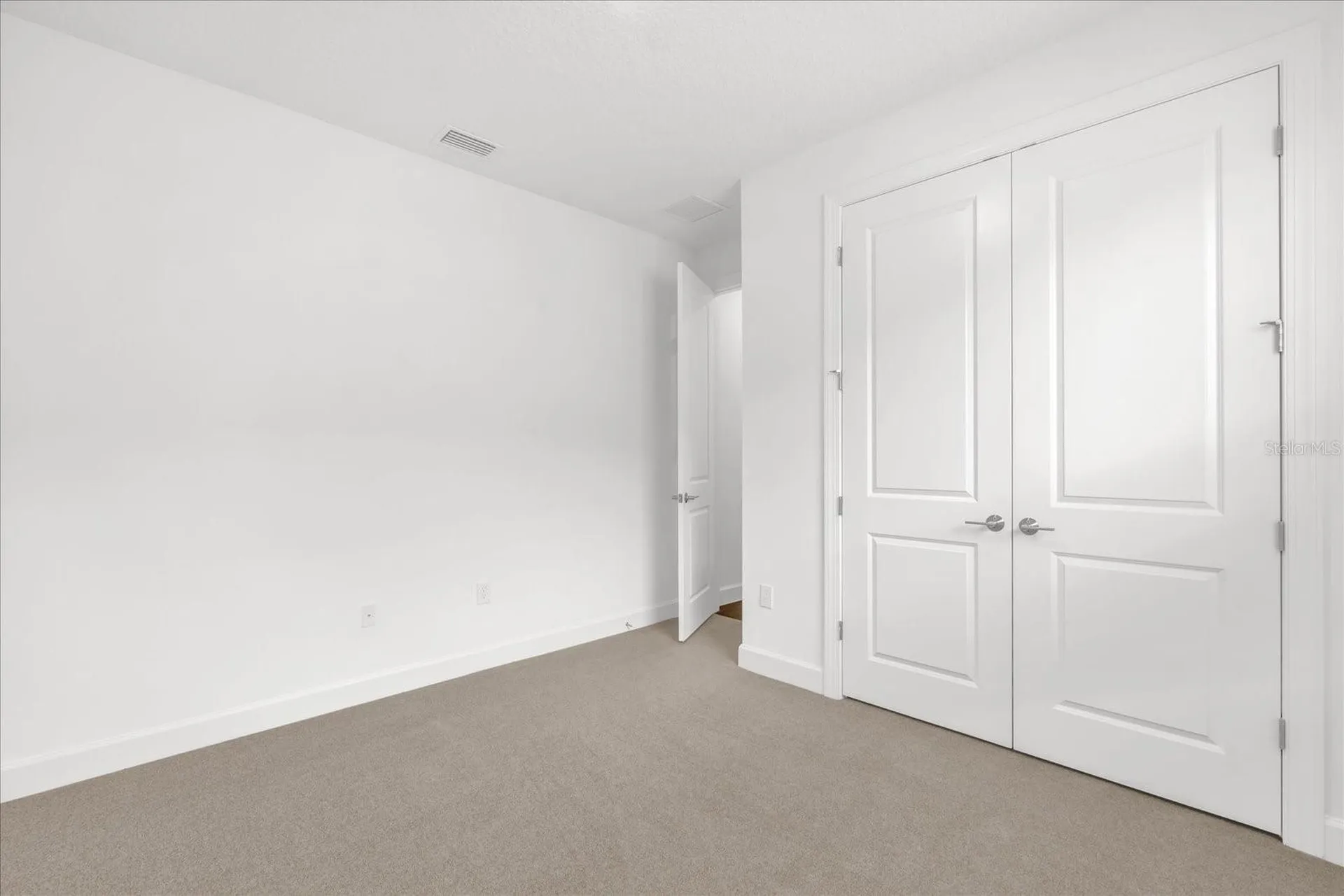 4246 Barbuda Lane Kissimmee FL 34758
