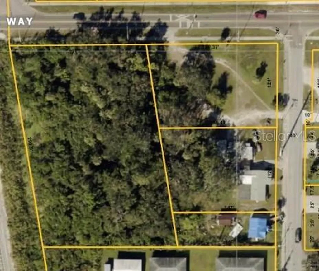 2154 Drive Martin Luther King Jr Way Sarasota FL 34234