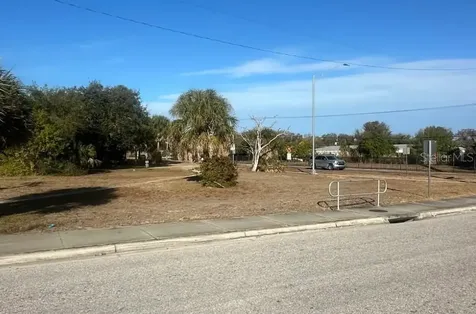 2154 Drive Martin Luther King Jr Way Sarasota FL 34234