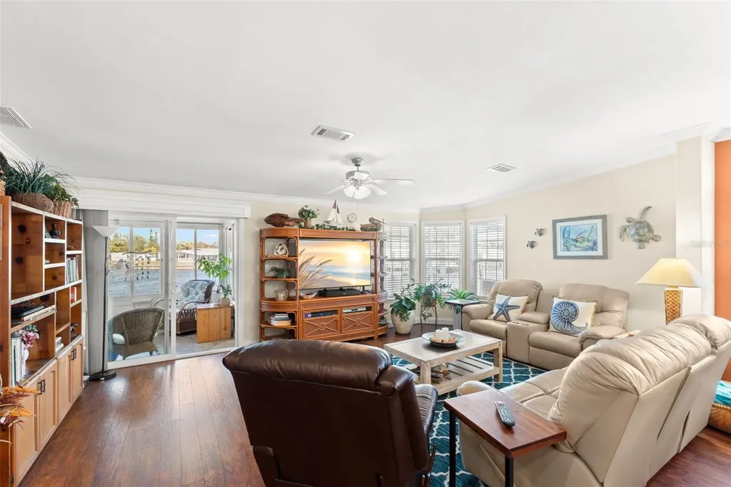 7166 Mount Arlington Drive NE St Petersburg FL 33702