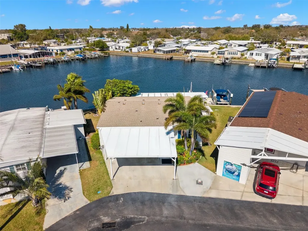 7166 Mount Arlington Drive NE St Petersburg FL 33702