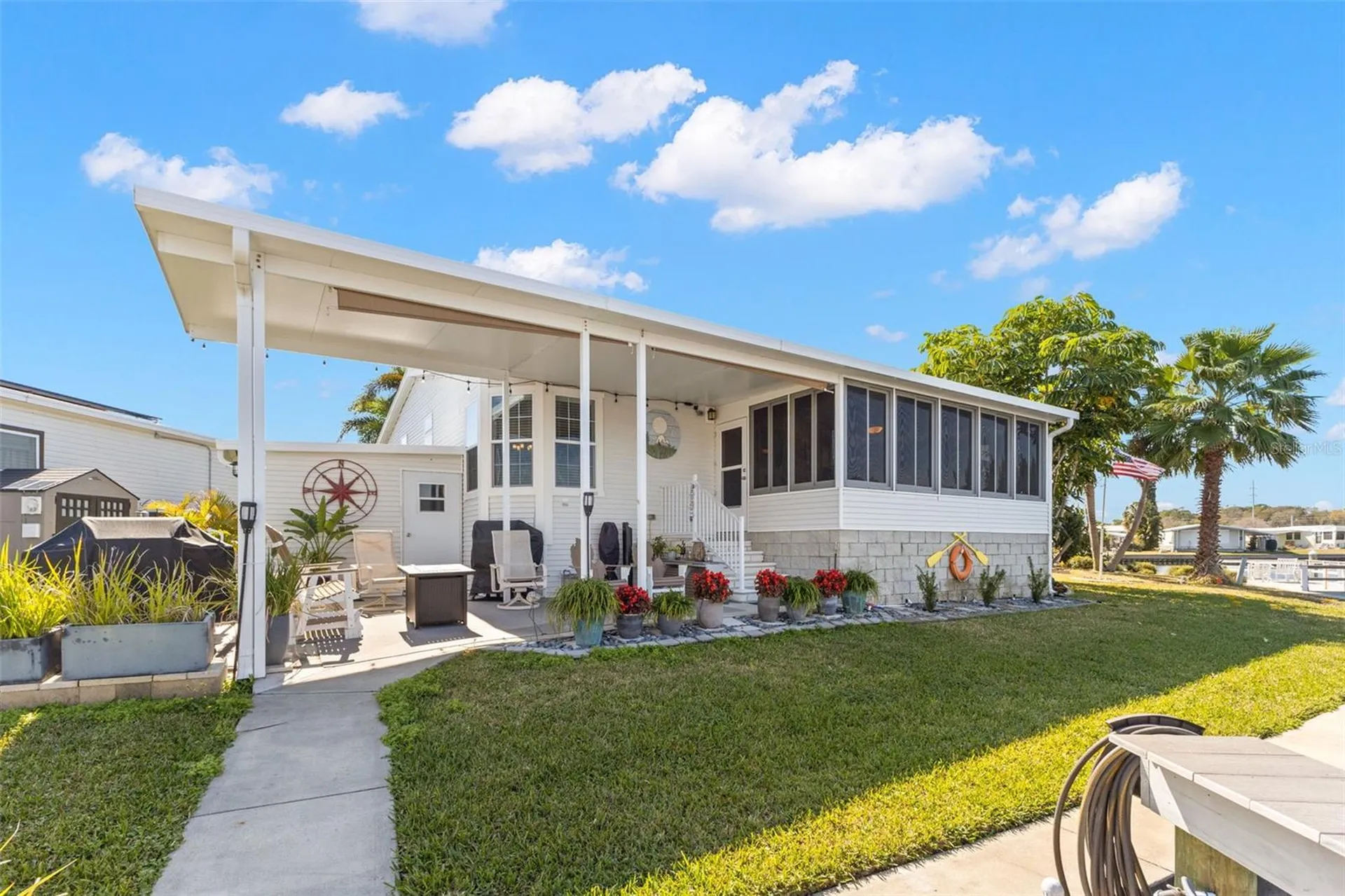 7166 Mount Arlington Drive NE St Petersburg FL 33702