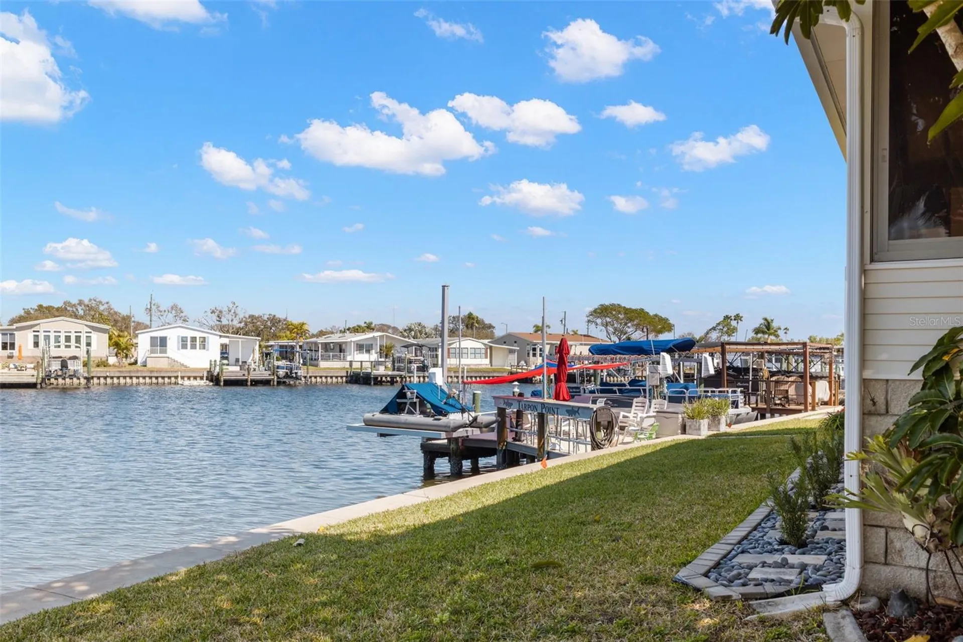 7166 Mount Arlington Drive NE St Petersburg FL 33702