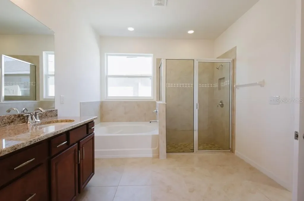 15543 Trinity Fall Way Bradenton FL 34212