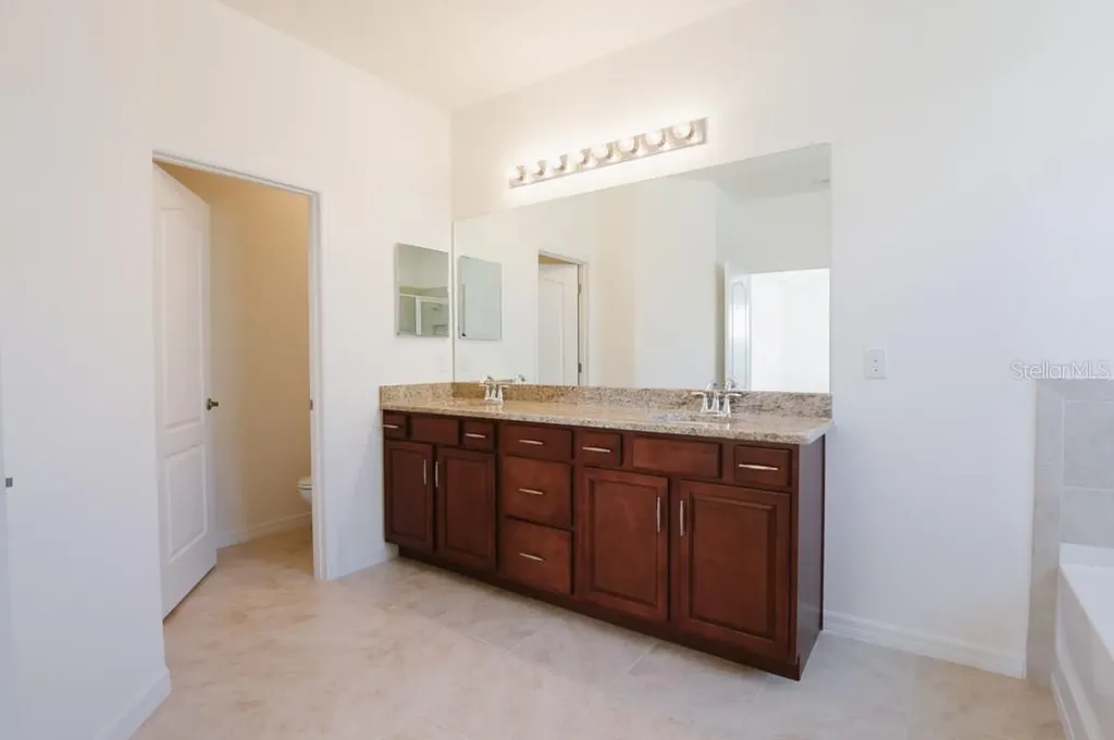 15543 Trinity Fall Way Bradenton FL 34212