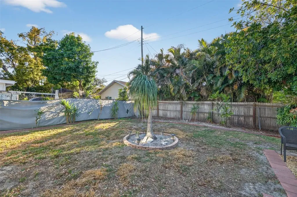 4480 Newark Street N St Petersburg FL 33714