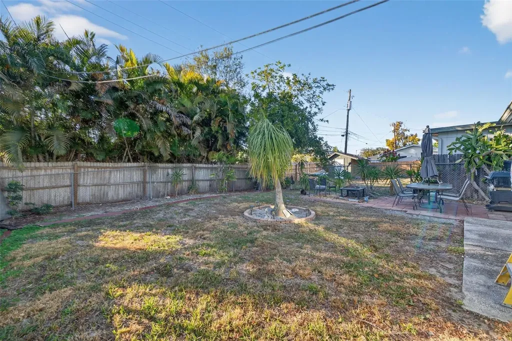 4480 Newark Street N St Petersburg FL 33714