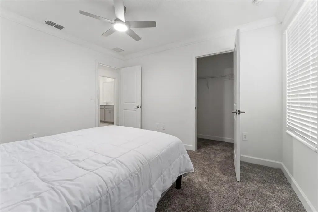 4061 Redbridge Loop Davenport FL 33837