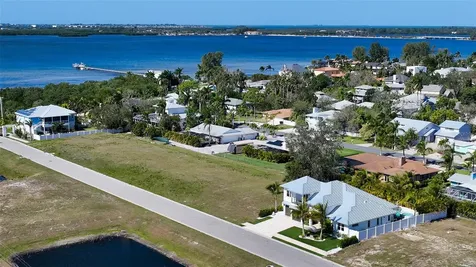 8001 W 20th Place Bradenton FL 34209