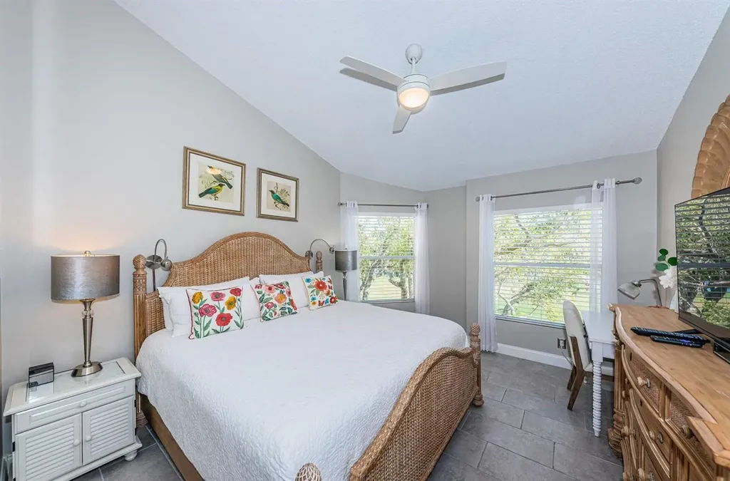 6000 Bahia Del Mar Circle St Petersburg FL 33715