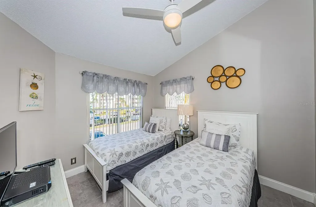 6000 Bahia Del Mar Circle St Petersburg FL 33715