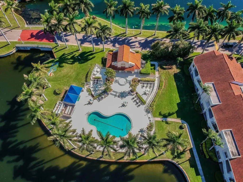 6000 Bahia Del Mar Circle St Petersburg FL 33715