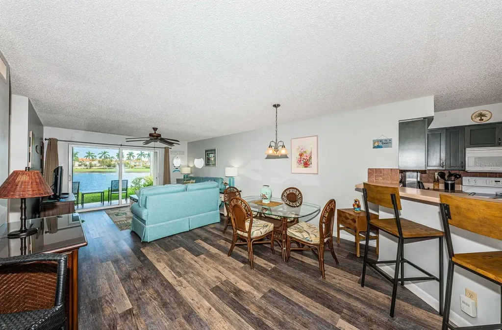 6100 Bahia Del Mar Circle St Petersburg FL 33715