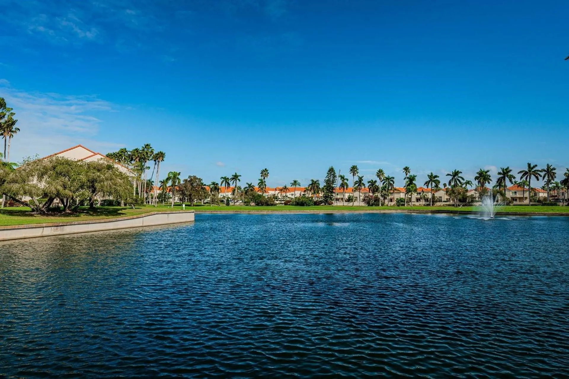 6100 Bahia Del Mar Circle St Petersburg FL 33715