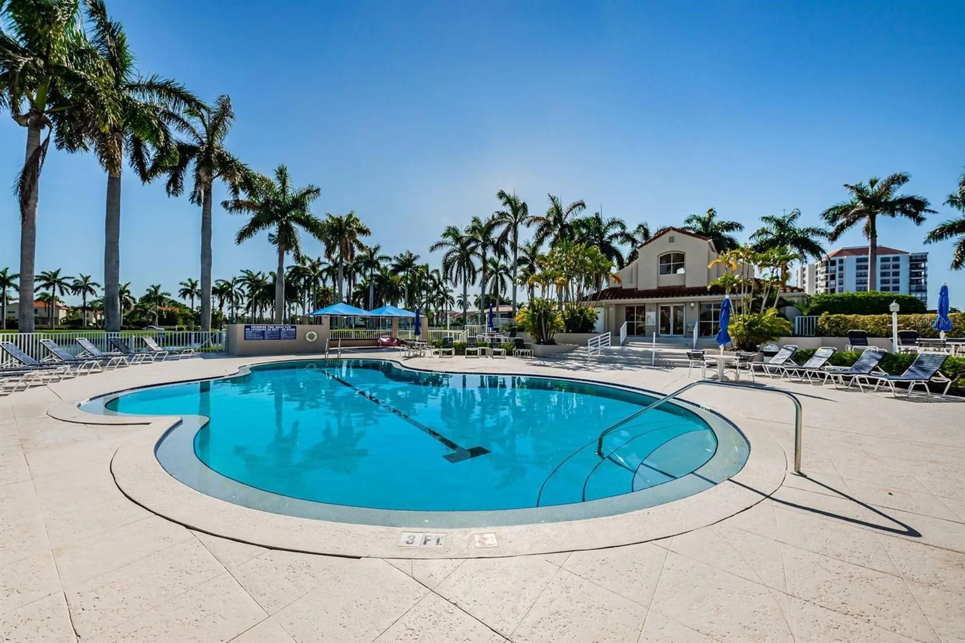 6100 Bahia Del Mar Circle St Petersburg FL 33715