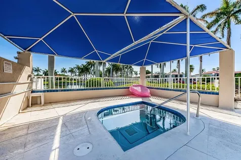 6100 Bahia Del Mar Circle St Petersburg FL 33715