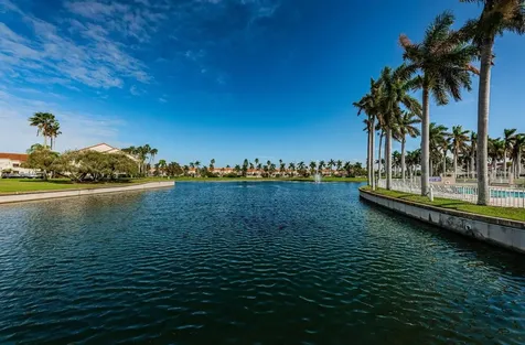 6100 Bahia Del Mar Circle St Petersburg FL 33715