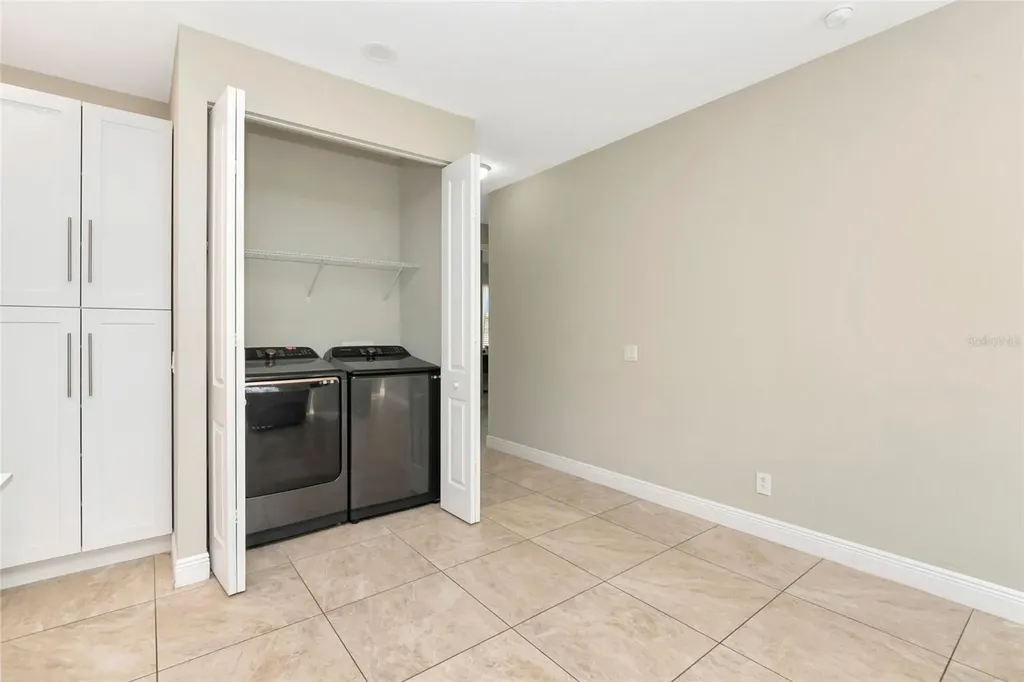 3221 3rd Street E Bradenton FL 34208