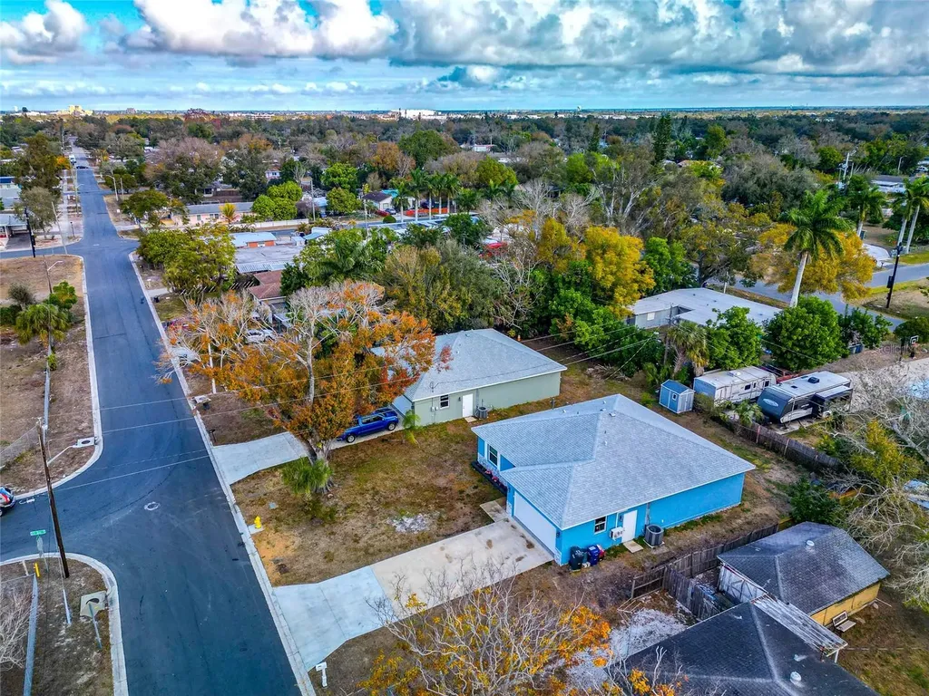 3221 3rd Street E Bradenton FL 34208