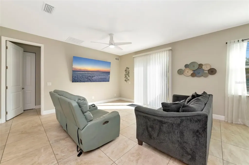 3221 3rd Street E Bradenton FL 34208