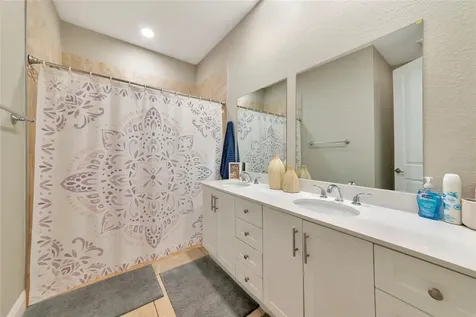 3221 3rd Street E Bradenton FL 34208