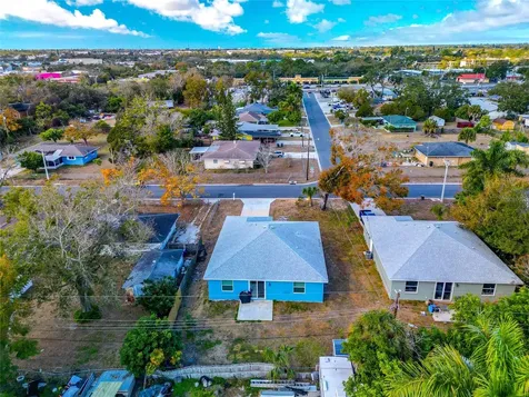 3221 3rd Street E Bradenton FL 34208