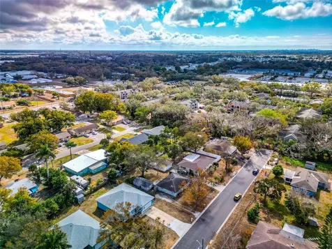 3221 3rd Street E Bradenton FL 34208