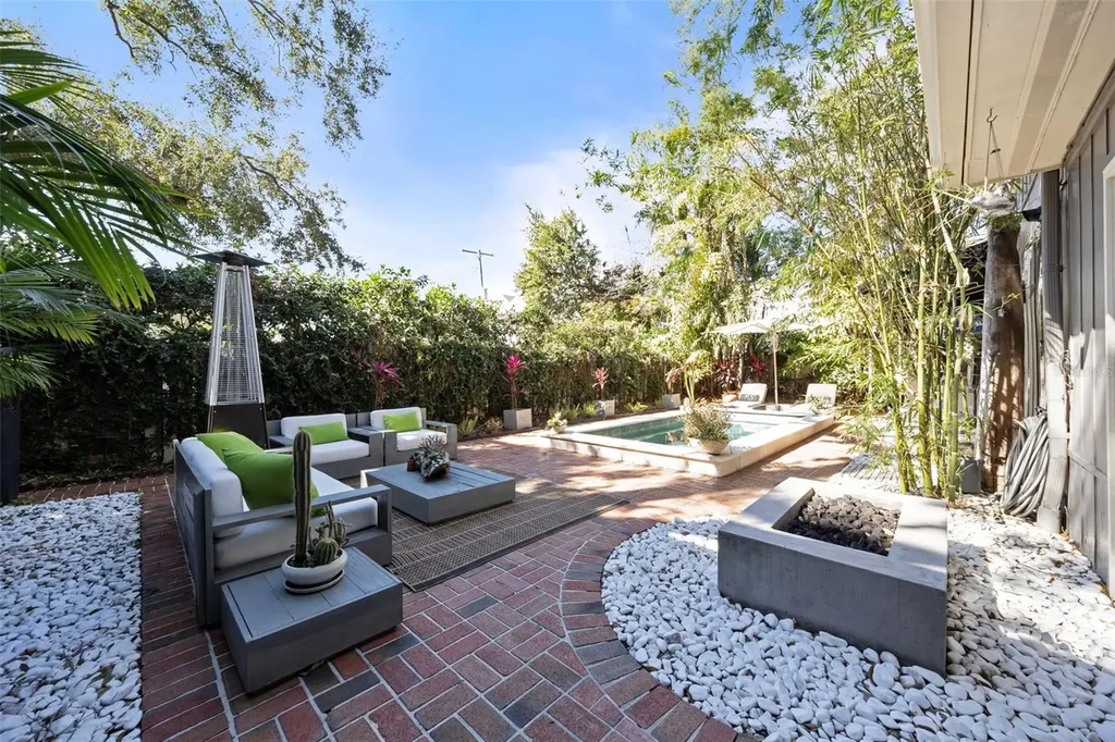 3301 W Morrison Avenue Tampa FL 33629