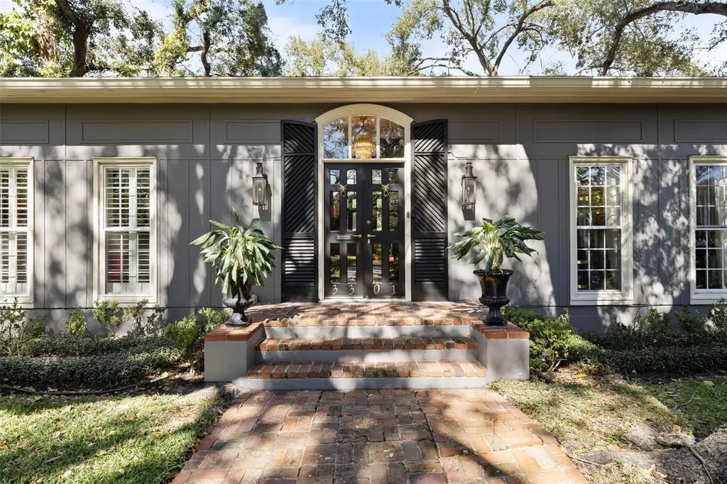 3301 W Morrison Avenue Tampa FL 33629