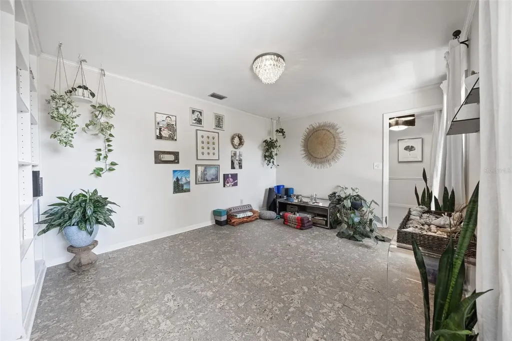 3301 W Morrison Avenue Tampa FL 33629