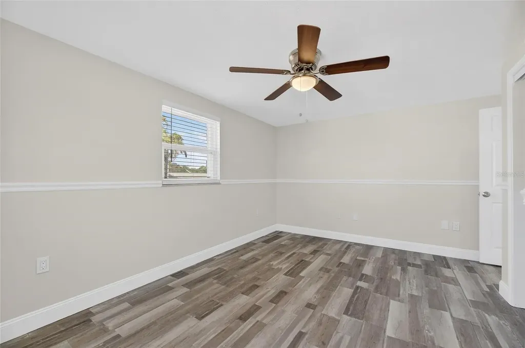 827 Seabreeze Drive Ruskin FL 33570