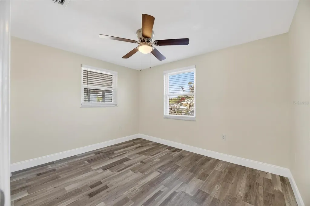 827 Seabreeze Drive Ruskin FL 33570