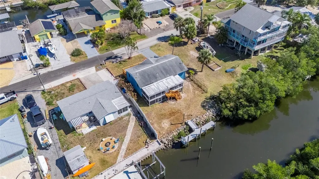 827 Seabreeze Drive Ruskin FL 33570