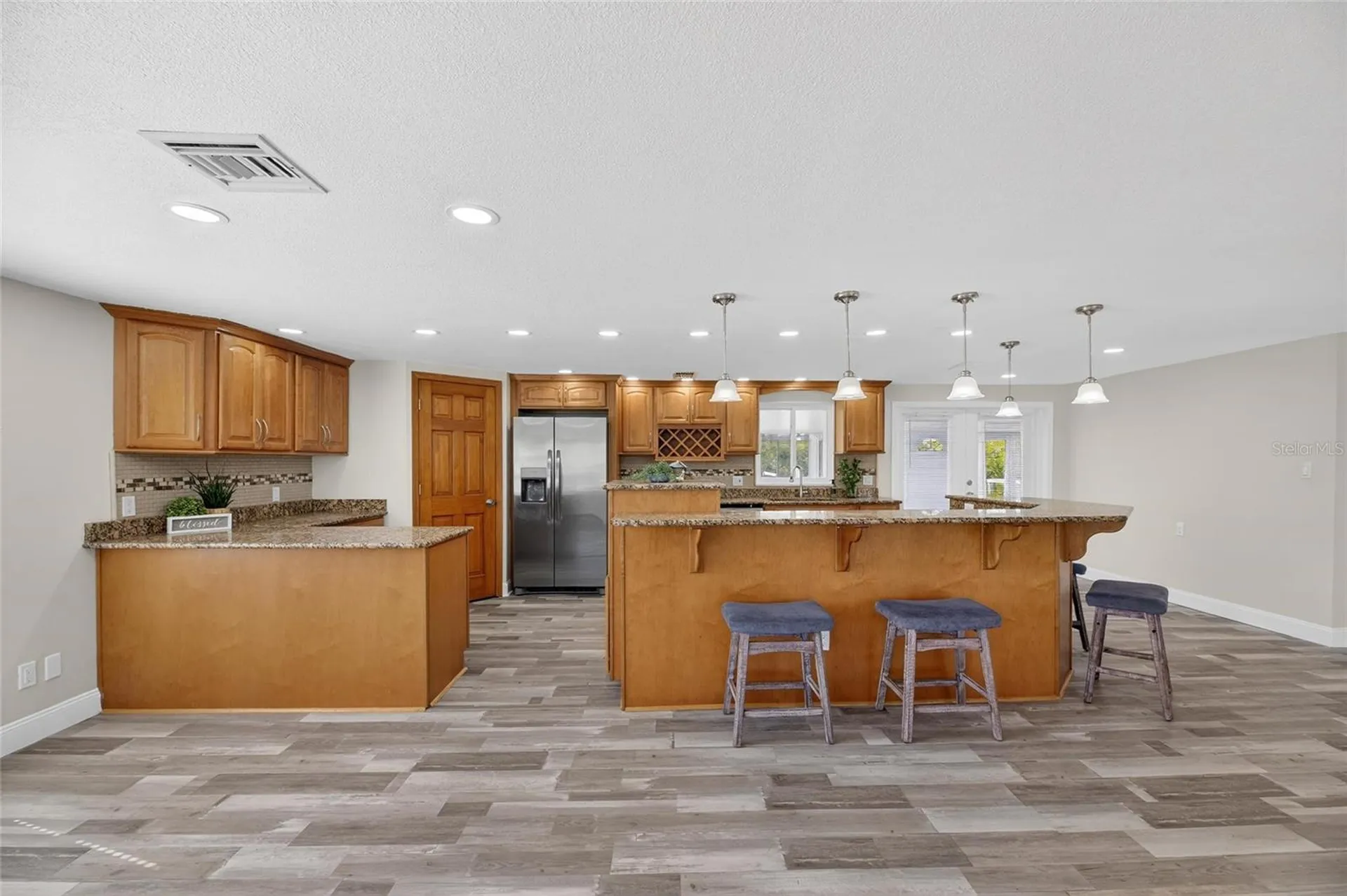 827 Seabreeze Drive Ruskin FL 33570