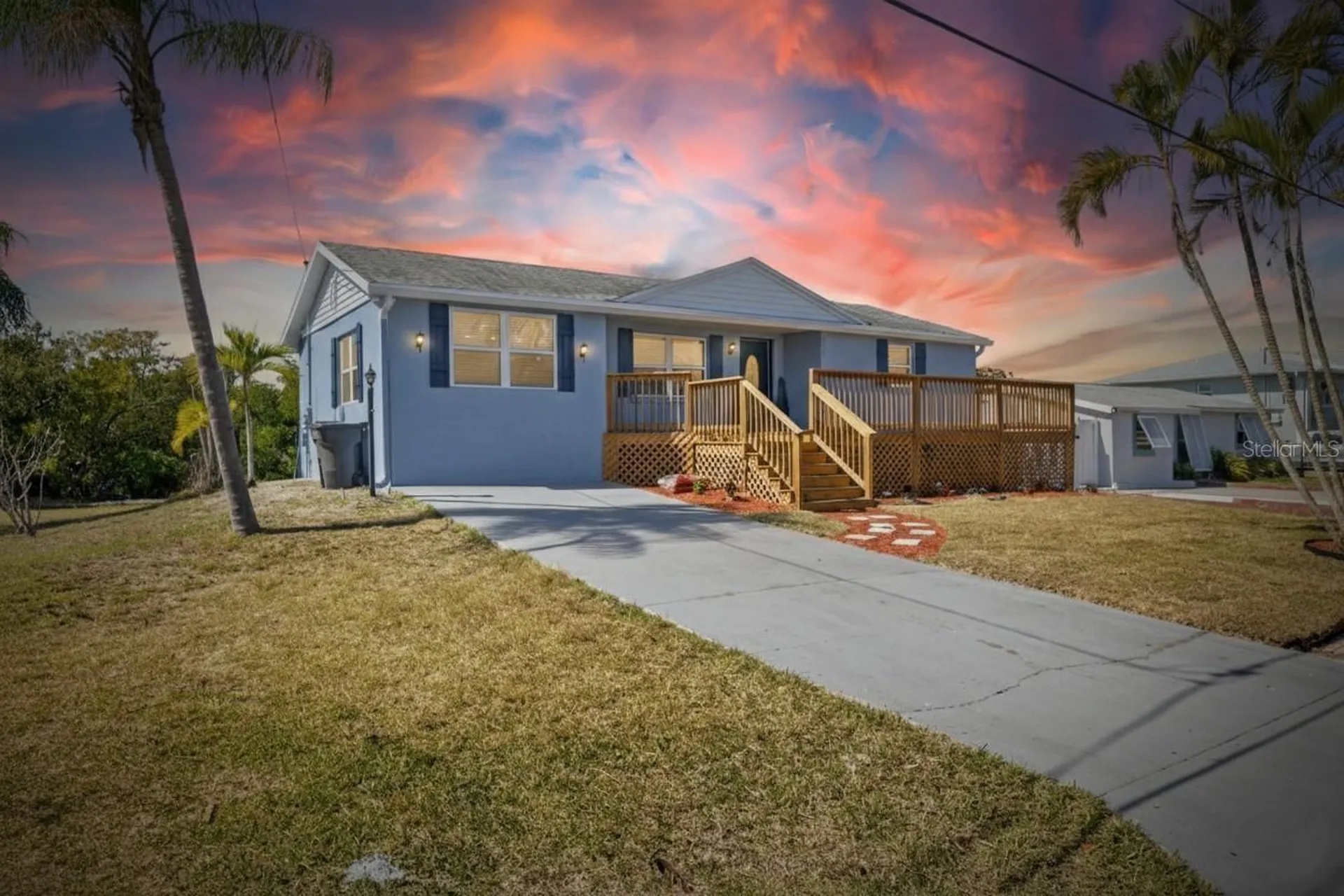 827 Seabreeze Drive Ruskin FL 33570