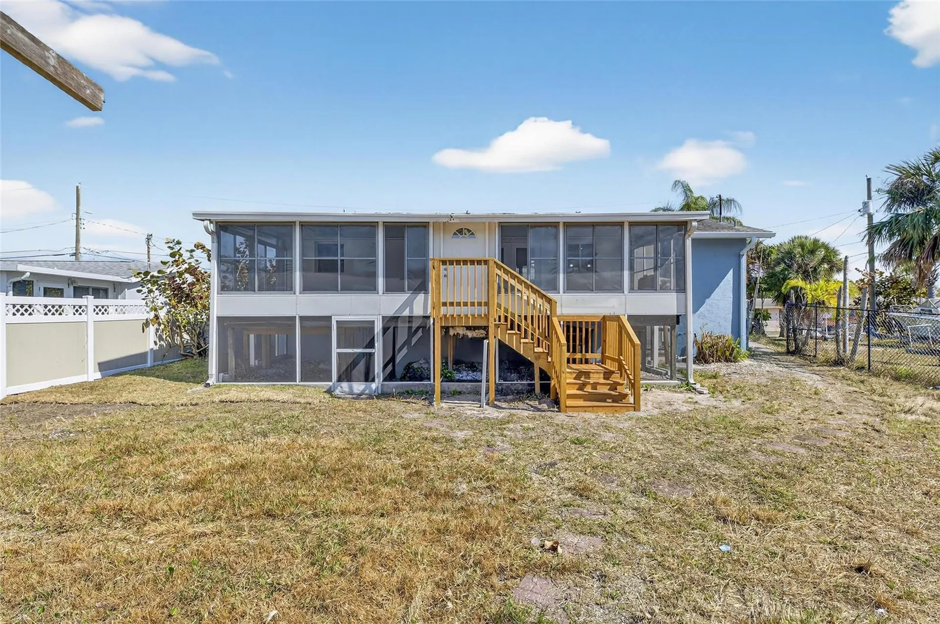 827 Seabreeze Drive Ruskin FL 33570