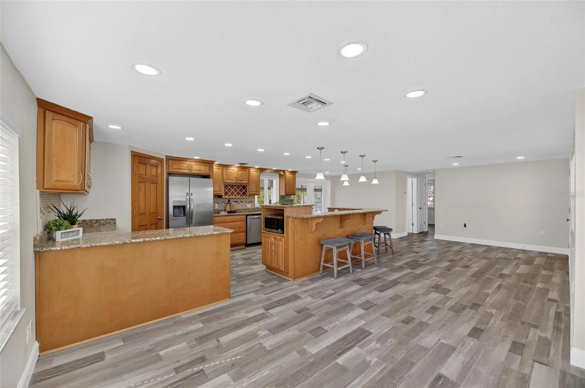 827 Seabreeze Drive Ruskin FL 33570