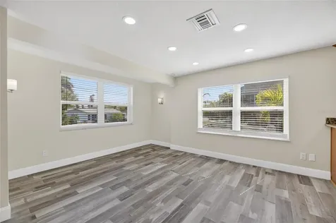 827 Seabreeze Drive Ruskin FL 33570