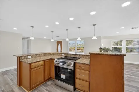 827 Seabreeze Drive Ruskin FL 33570