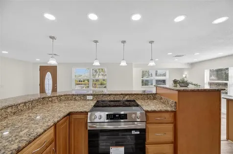 827 Seabreeze Drive Ruskin FL 33570