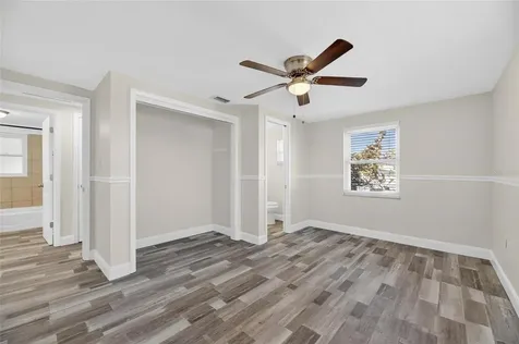 827 Seabreeze Drive Ruskin FL 33570