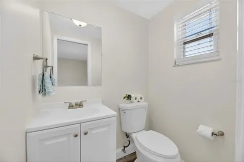 827 Seabreeze Drive Ruskin FL 33570