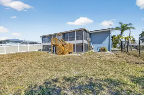 827 Seabreeze Drive Ruskin FL 33570