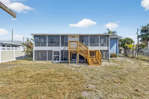 827 Seabreeze Drive Ruskin FL 33570
