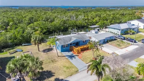 827 Seabreeze Drive Ruskin FL 33570
