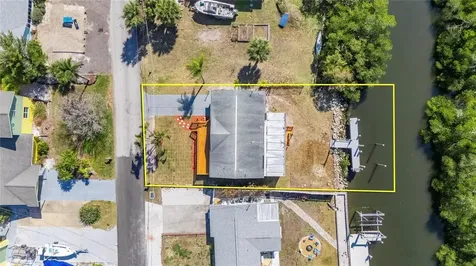 827 Seabreeze Drive Ruskin FL 33570
