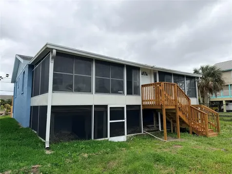 827 Seabreeze Drive Ruskin FL 33570