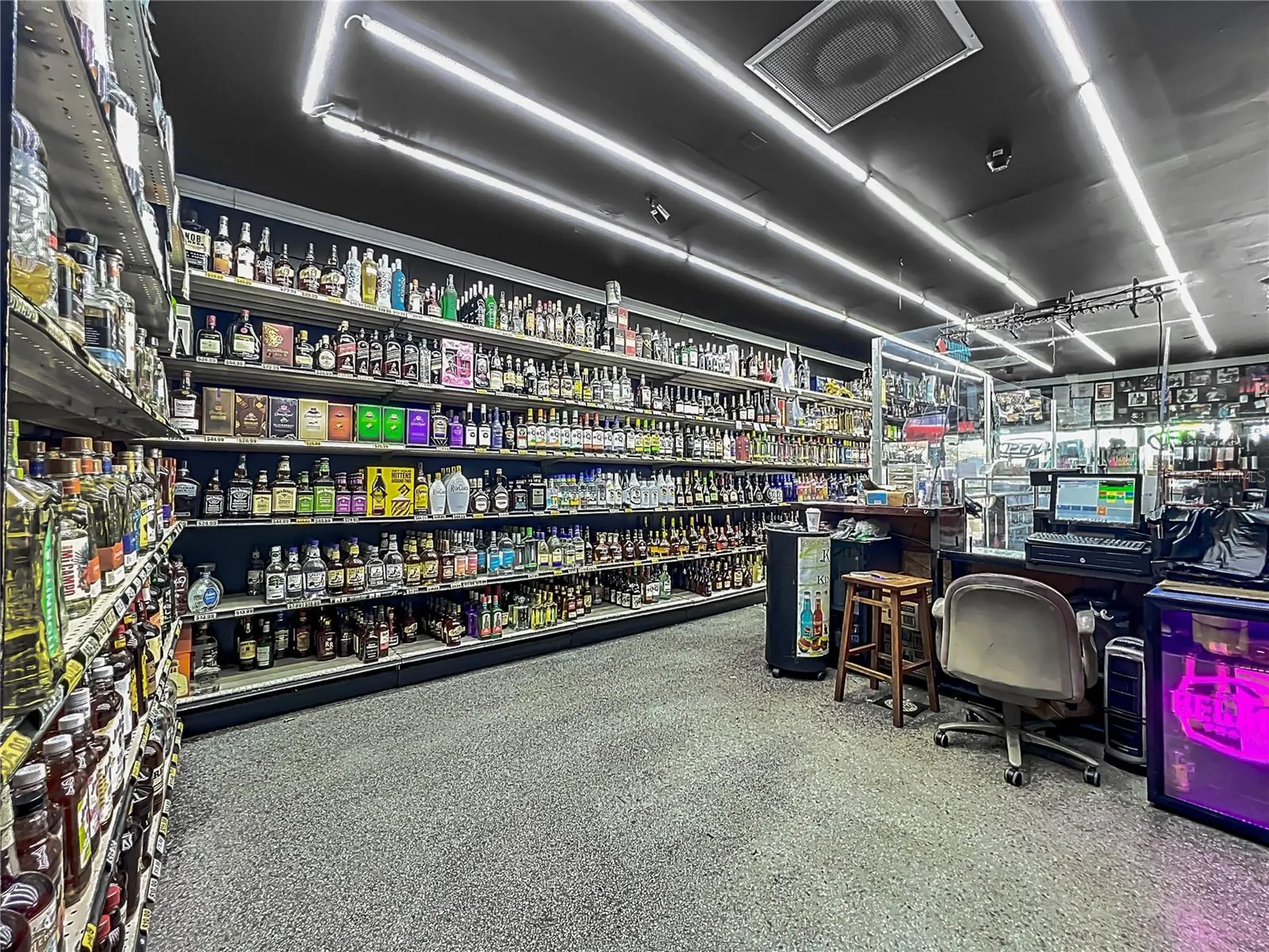 4898 Edgewater Drive Orlando FL 32804