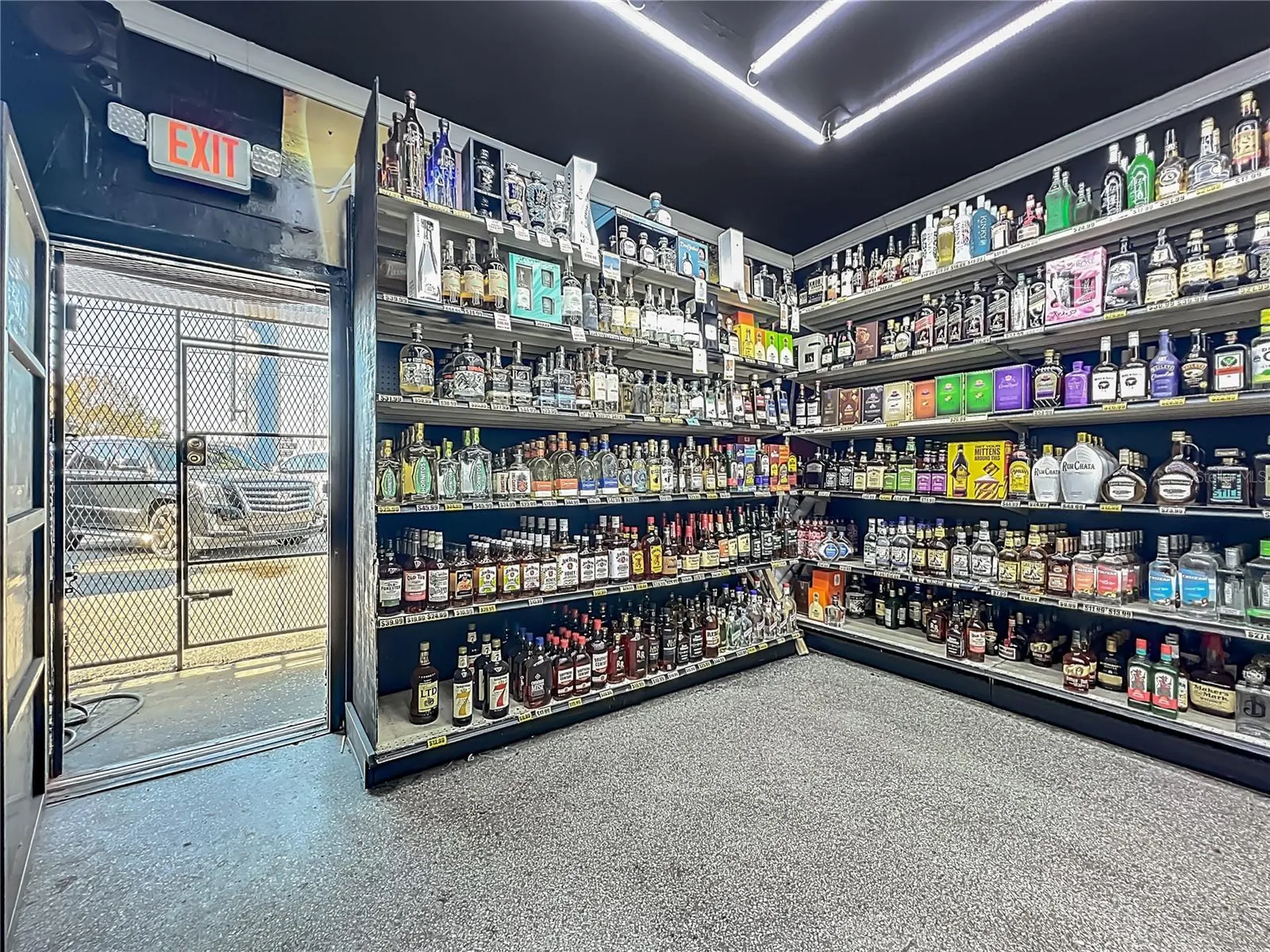 4898 Edgewater Drive Orlando FL 32804